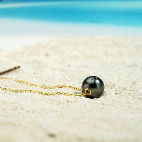 AnuClub Gold Tahitian Black Pearl Necklace